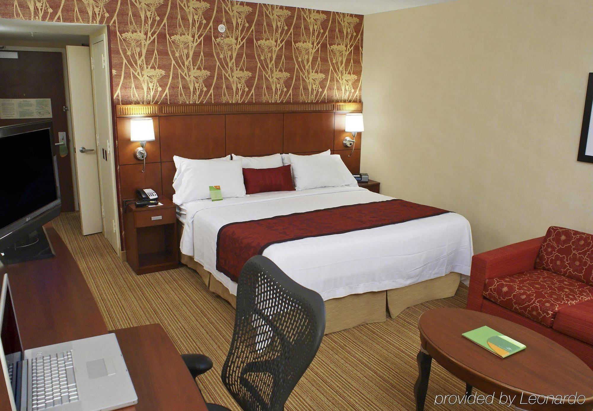 Courtyard By Marriott Silver Spring Downtown Bilik gambar